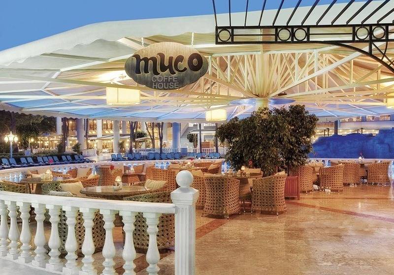 בית מלון כפרי Dobedan World Palace