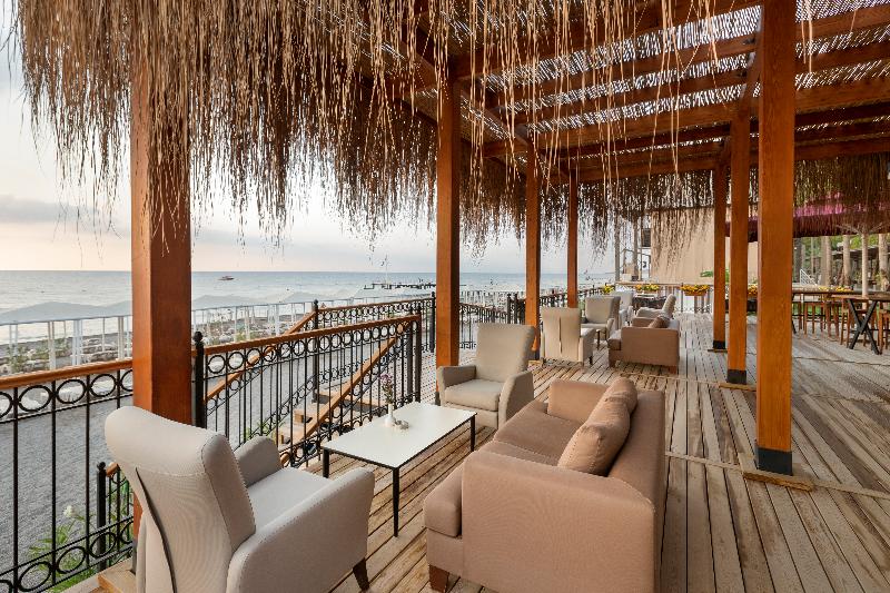 בית מלון כפרי Dobedan World Palace