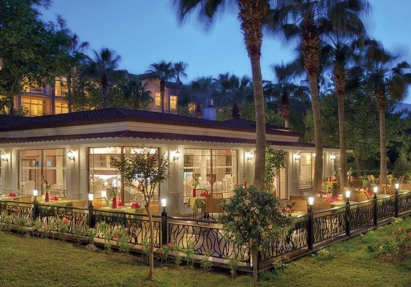 هتل Dobedan World Palace