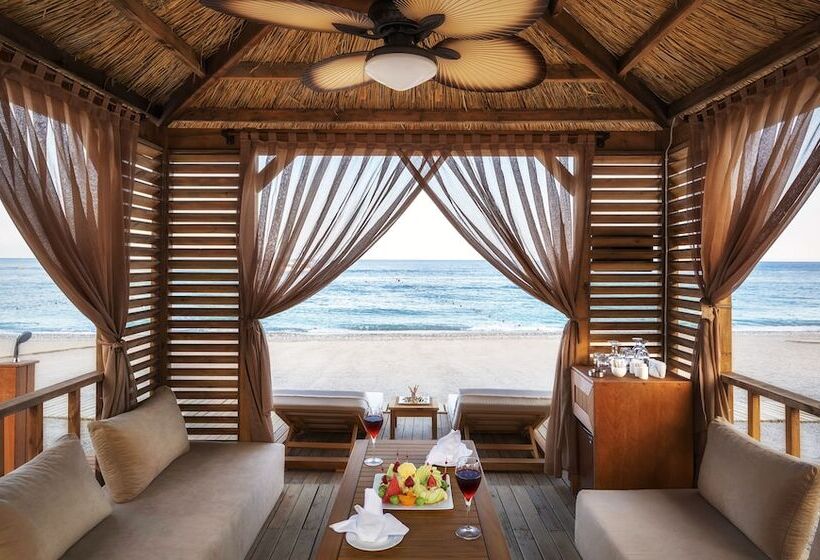 هتل Dobedan World Palace