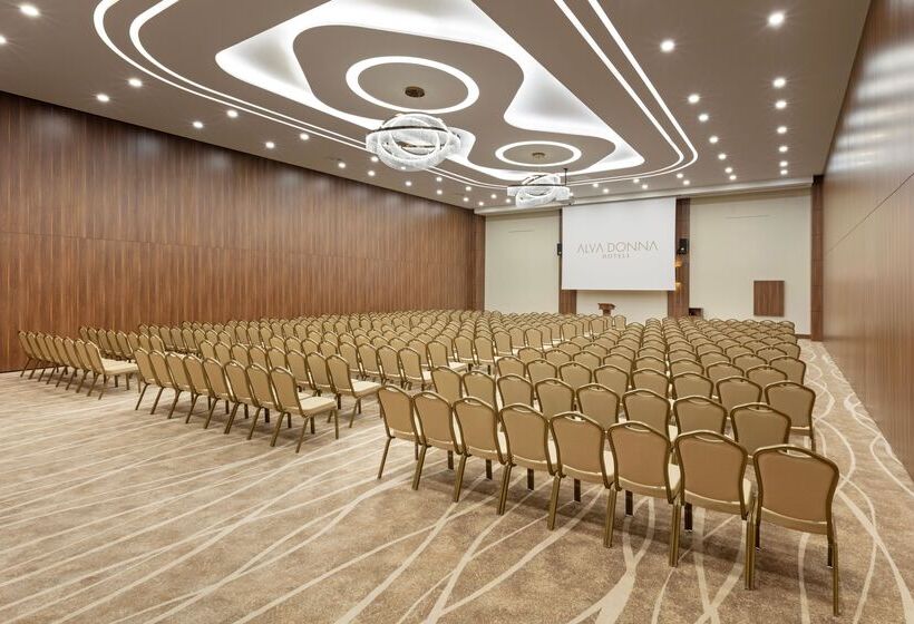 هتل Dobedan World Palace