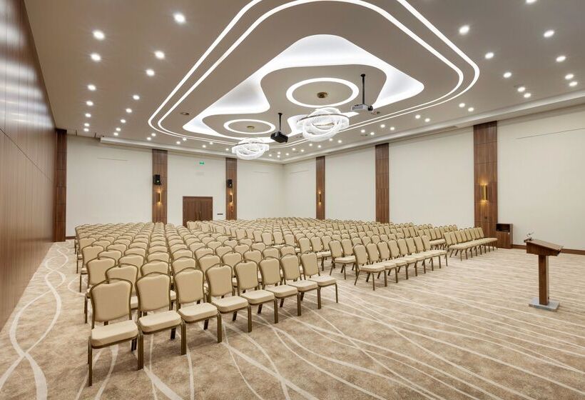 בית מלון כפרי Dobedan World Palace