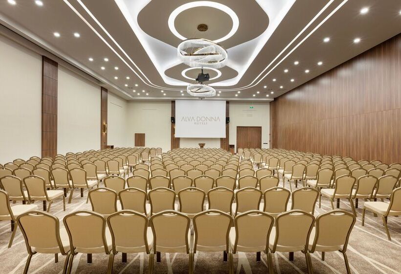 בית מלון כפרי Dobedan World Palace