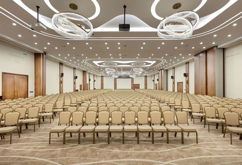 בית מלון כפרי Dobedan World Palace