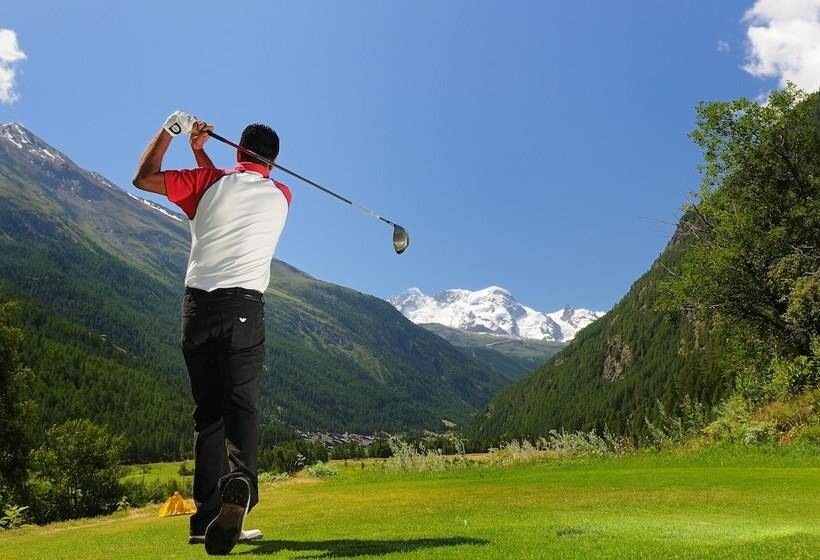 هتل Aristella Swissflair