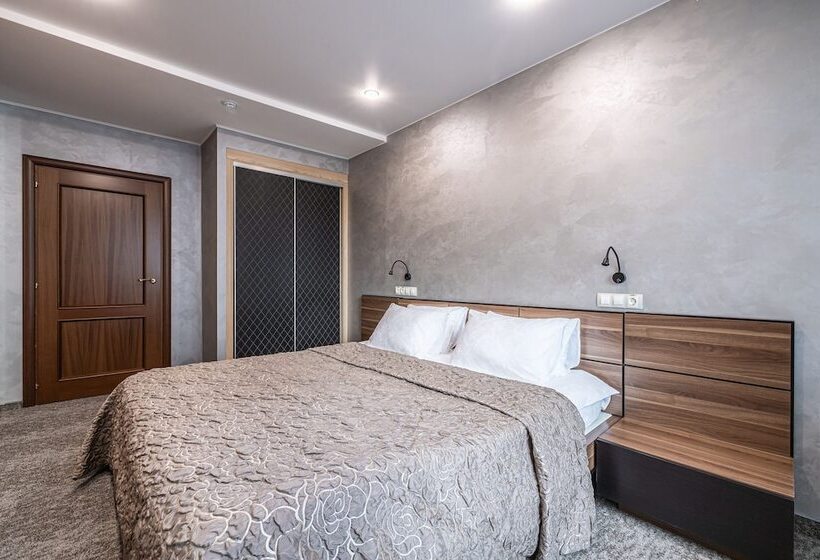 هتل Baikal Business Centre