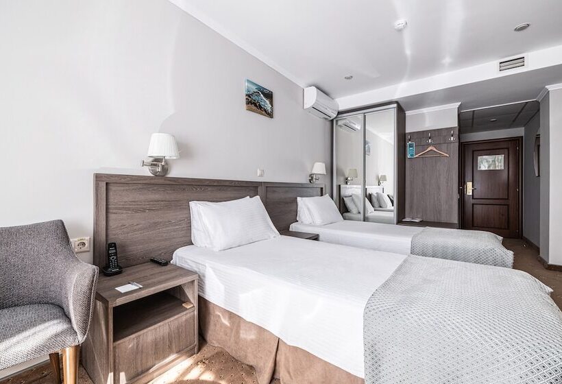 هتل Baikal Business Centre