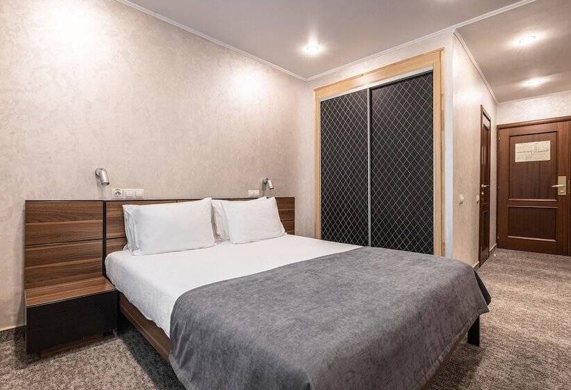 هتل Baikal Business Centre