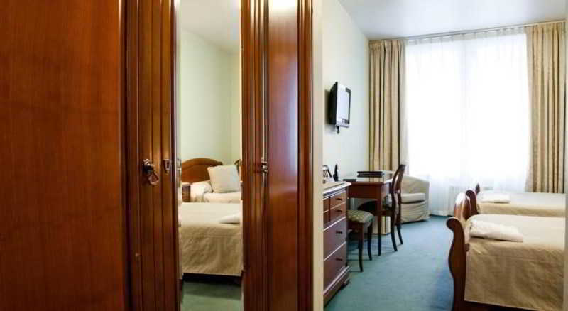 Отель Jouk Jacque