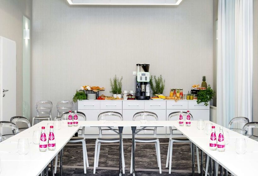 Отель Best Western Plus Krakow Old Town