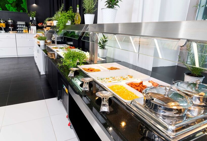 Отель Best Western Plus Krakow Old Town