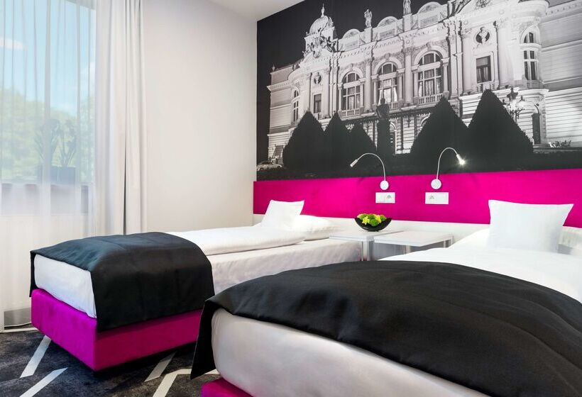 Отель Best Western Plus Krakow Old Town