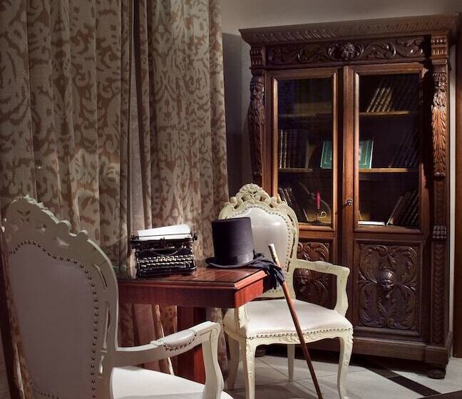 هتل The Brothers Karamazov