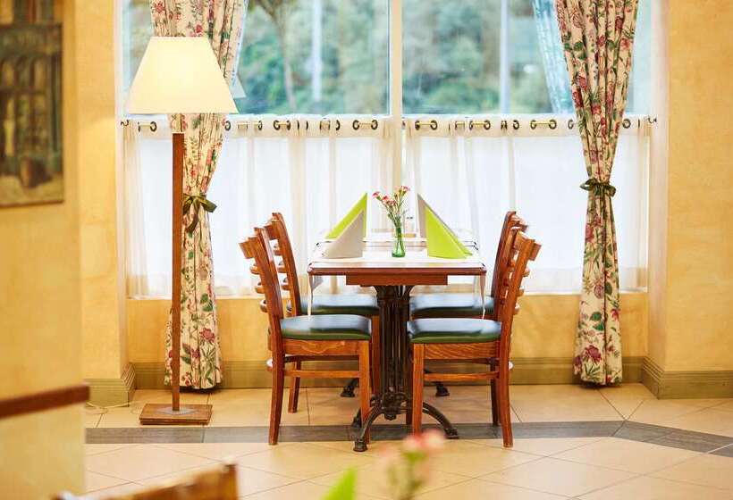 هتل Campanile  Poznan