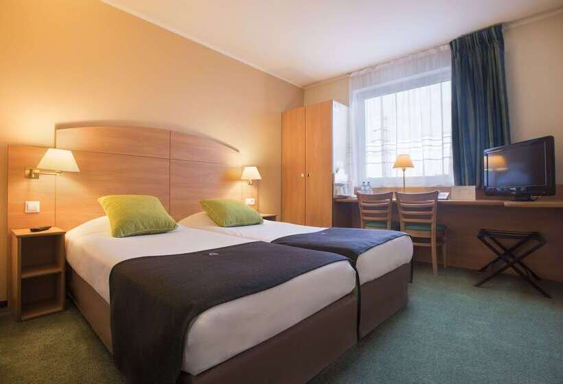 هتل Campanile  Poznan