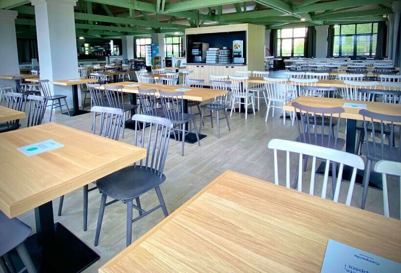 酒店 Campanile Val De France