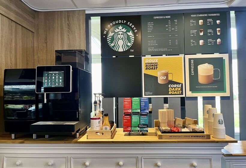 酒店 Campanile Val De France