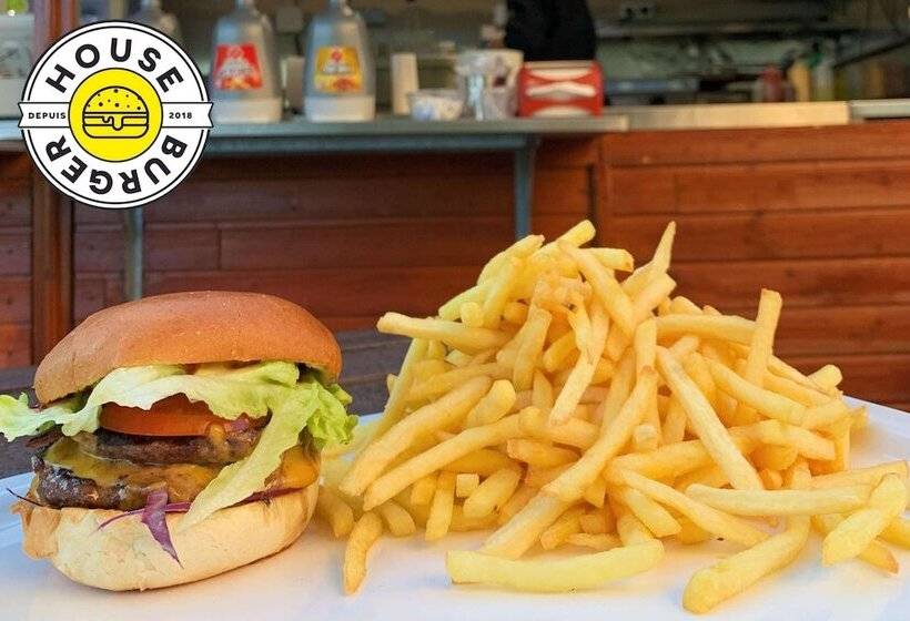 酒店 Campanile Val De France