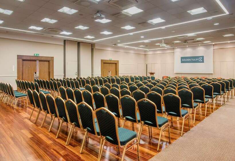 Отель Campanile Warszawa Centrum