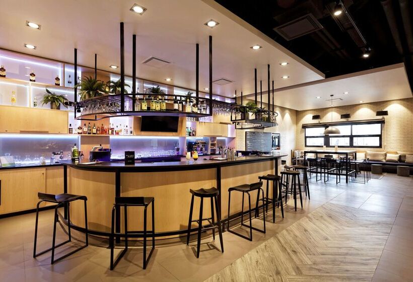 Отель Campanile Warszawa Centrum