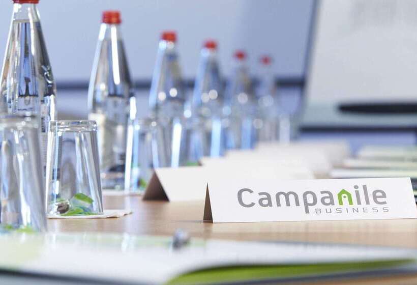 בית מלון כפרי Campanile Warszawa Centrum
