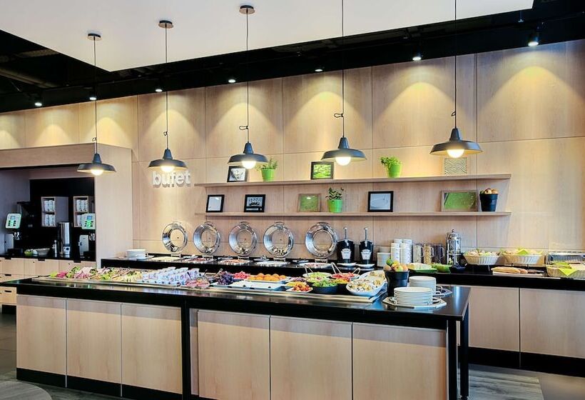 Отель Campanile Warszawa Centrum