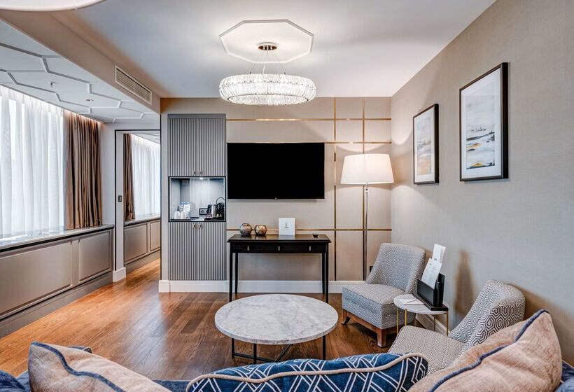 Chekhoff Hotel Moscow Curio Collection By Hilton