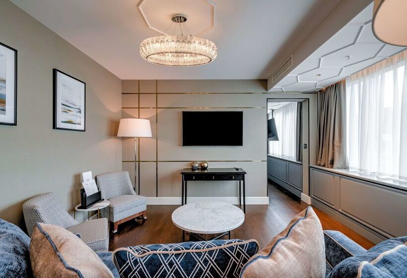 Chekhoff Hotel Moscow Curio Collection By Hilton