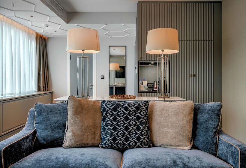 Chekhoff Hotel Moscow Curio Collection By Hilton