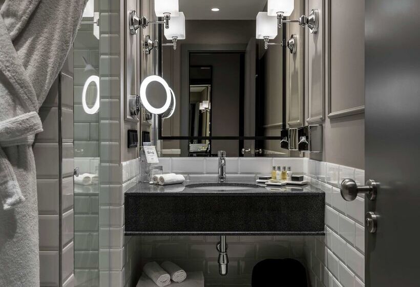 Chekhoff Hotel Moscow Curio Collection By Hilton