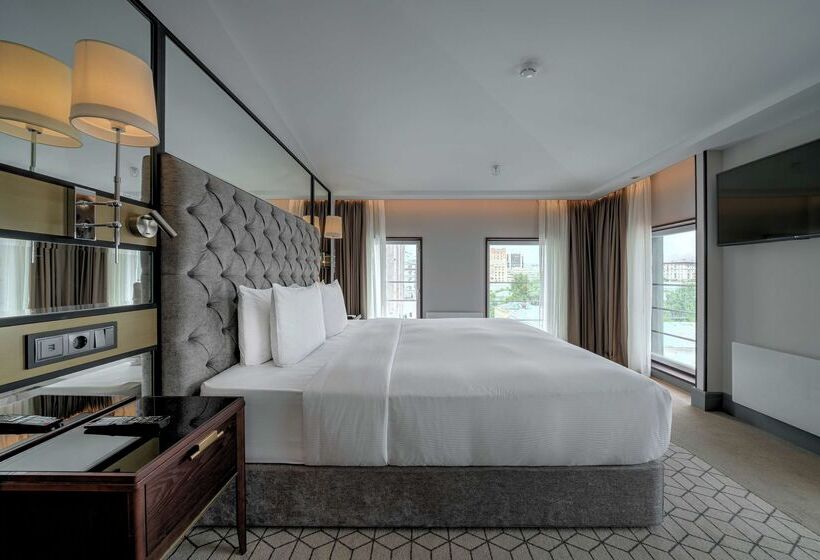 Chekhoff Hotel Moscow Curio Collection By Hilton