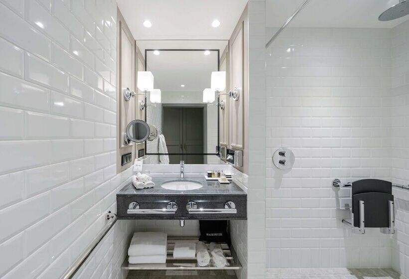 Chekhoff Hotel Moscow Curio Collection By Hilton