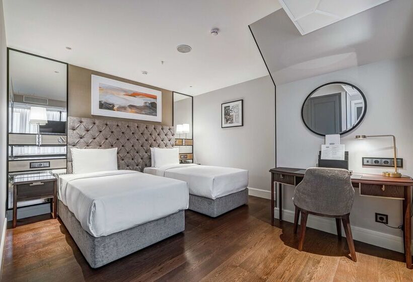 Chekhoff Hotel Moscow Curio Collection By Hilton