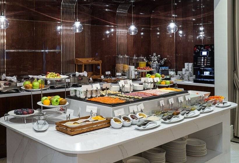 Chekhoff Hotel Moscow Curio Collection By Hilton