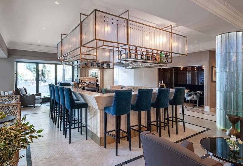 Chekhoff Hotel Moscow Curio Collection By Hilton