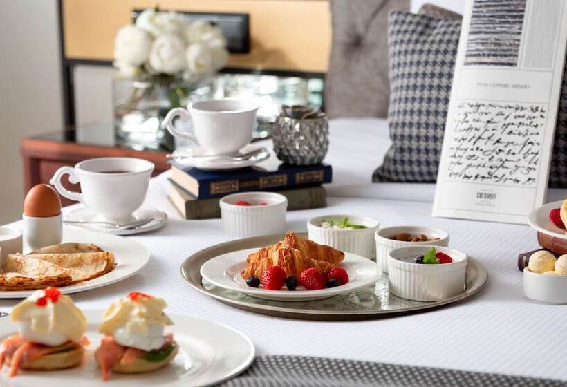 Chekhoff Hotel Moscow Curio Collection By Hilton