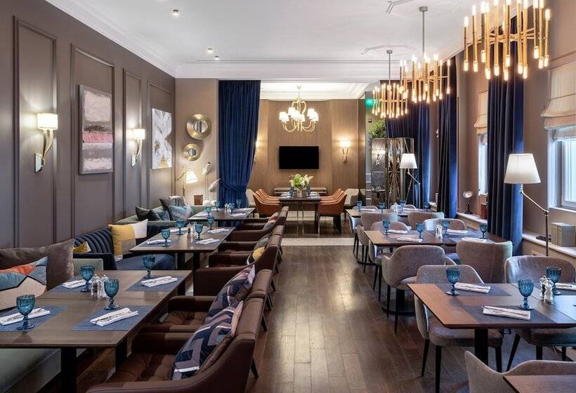 Chekhoff Hotel Moscow Curio Collection By Hilton