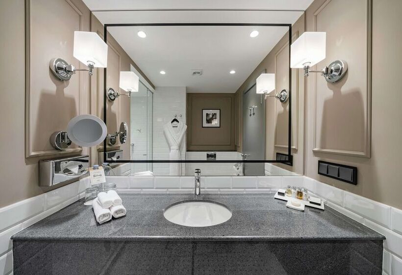 Chekhoff Hotel Moscow Curio Collection By Hilton