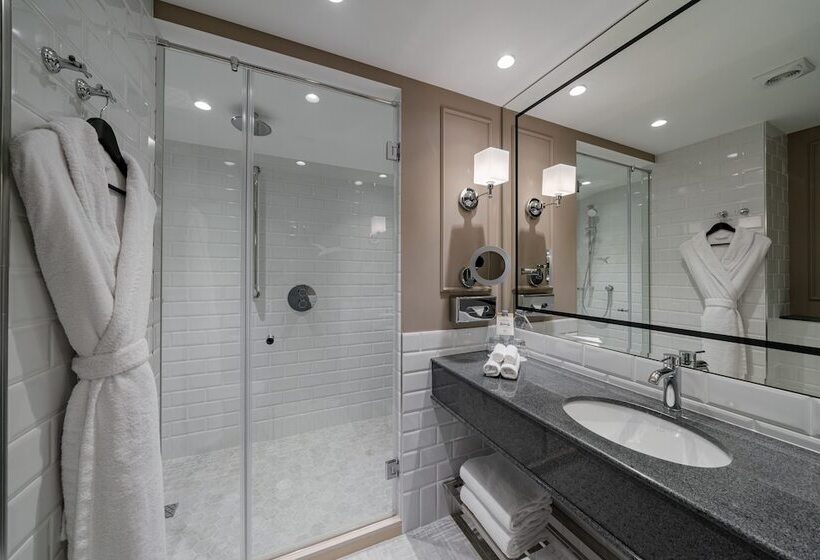 Chekhoff Hotel Moscow Curio Collection By Hilton