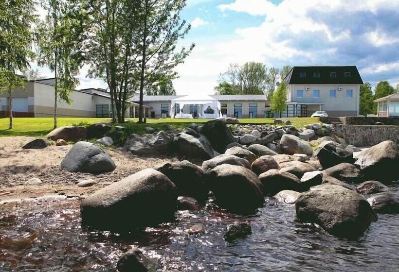 هتل Club Prionezhskiy