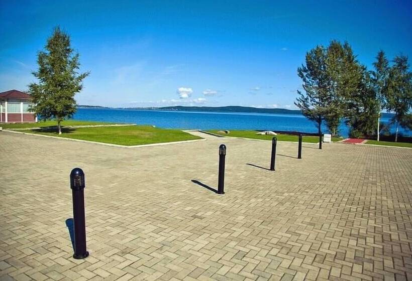 هتل Club Prionezhskiy