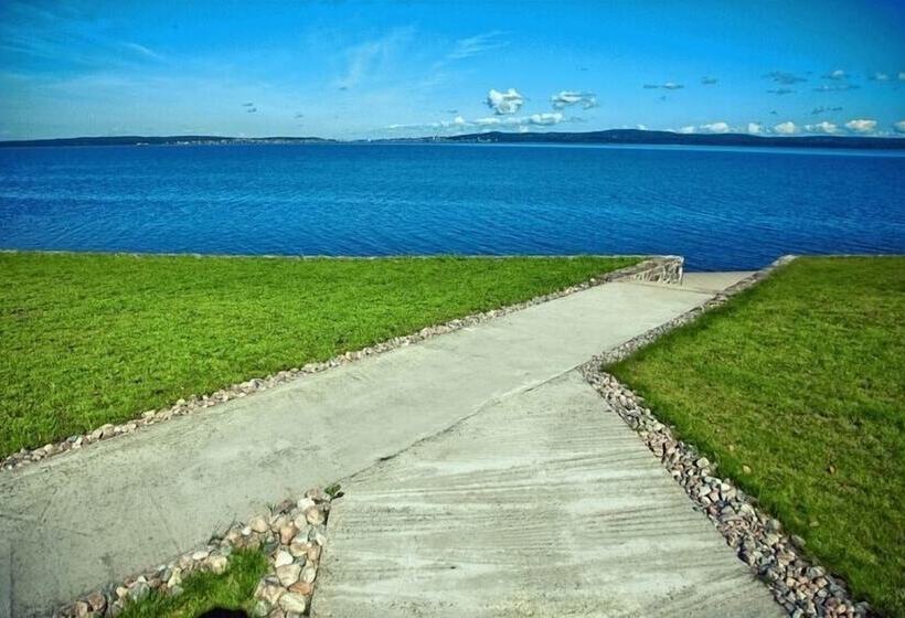 هتل Club Prionezhskiy