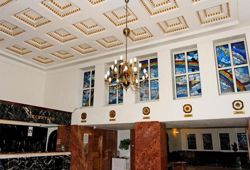 בית מלון כפרי Coroana