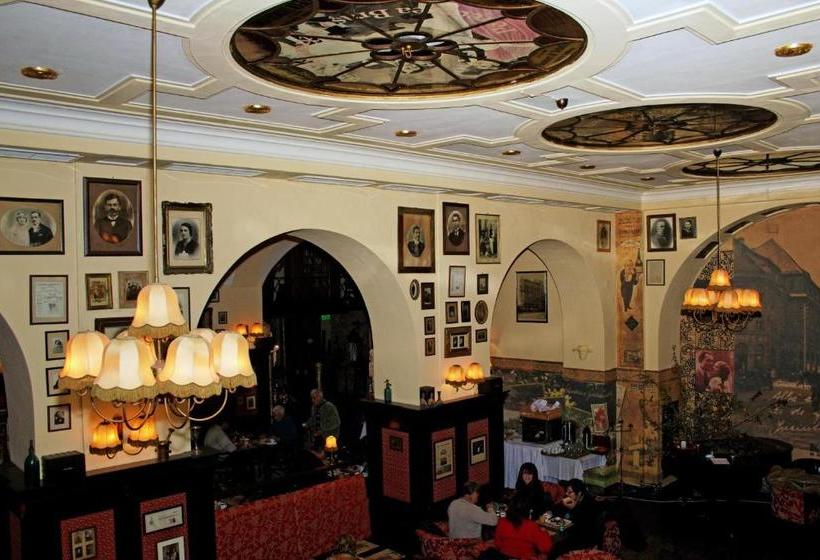 בית מלון כפרי Coroana