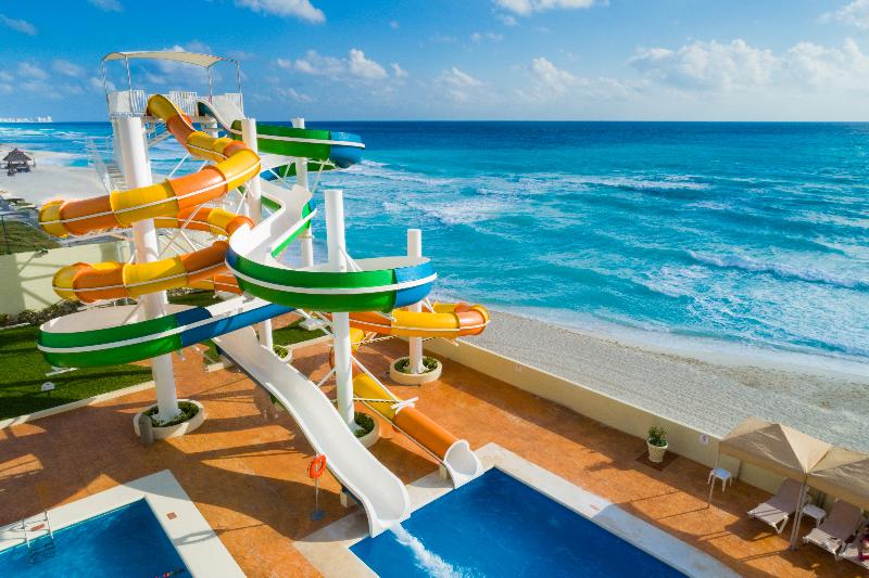 هتل Crown Paradise Club Cancun   All Inclusive