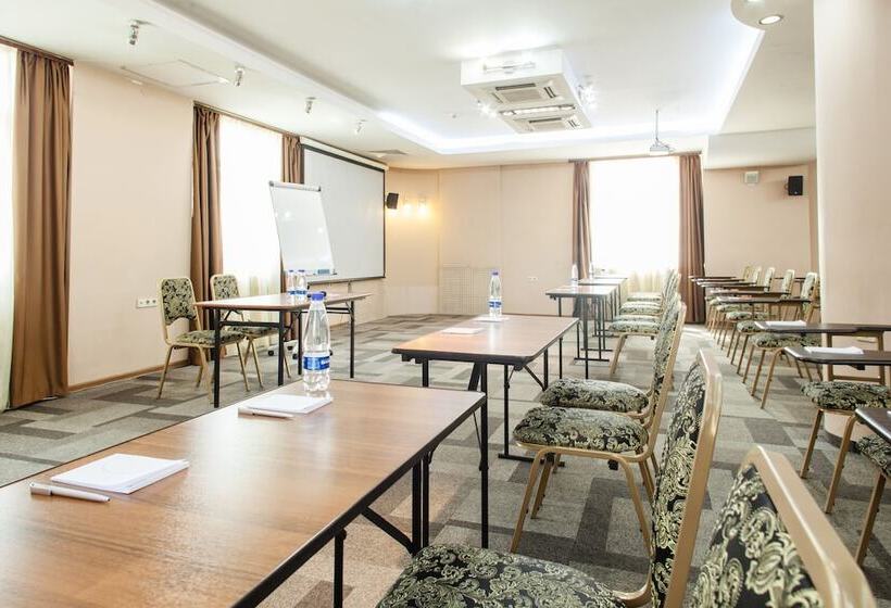 هتل Delta Business