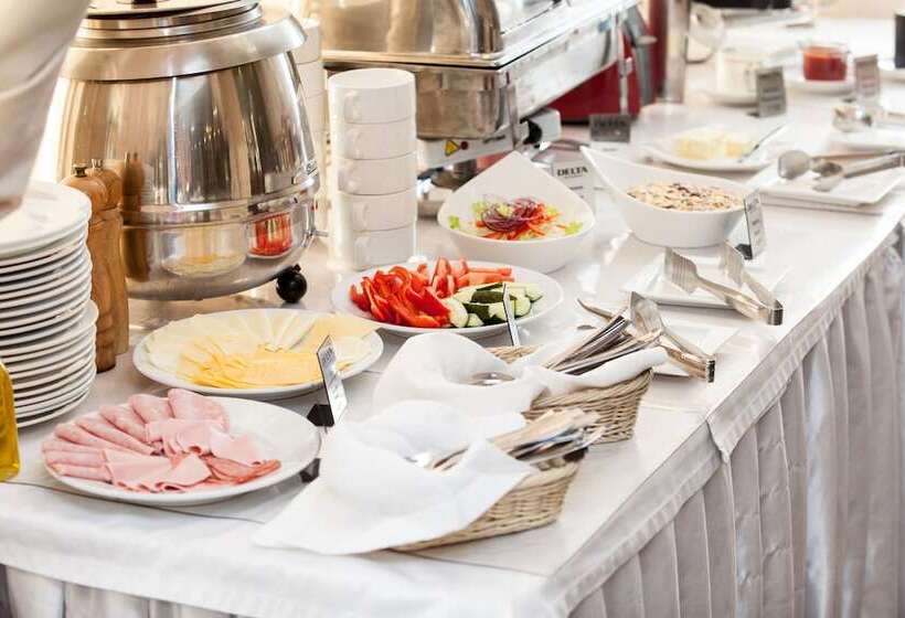 هتل Delta Business