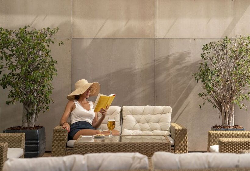 هتل Dorisol Mimosa Studio