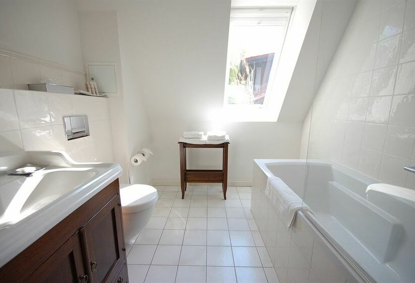 ホテル Oliwska Dolina