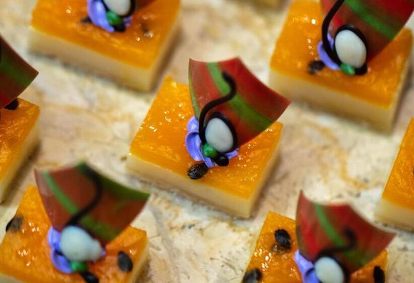 호텔 Earls Regency